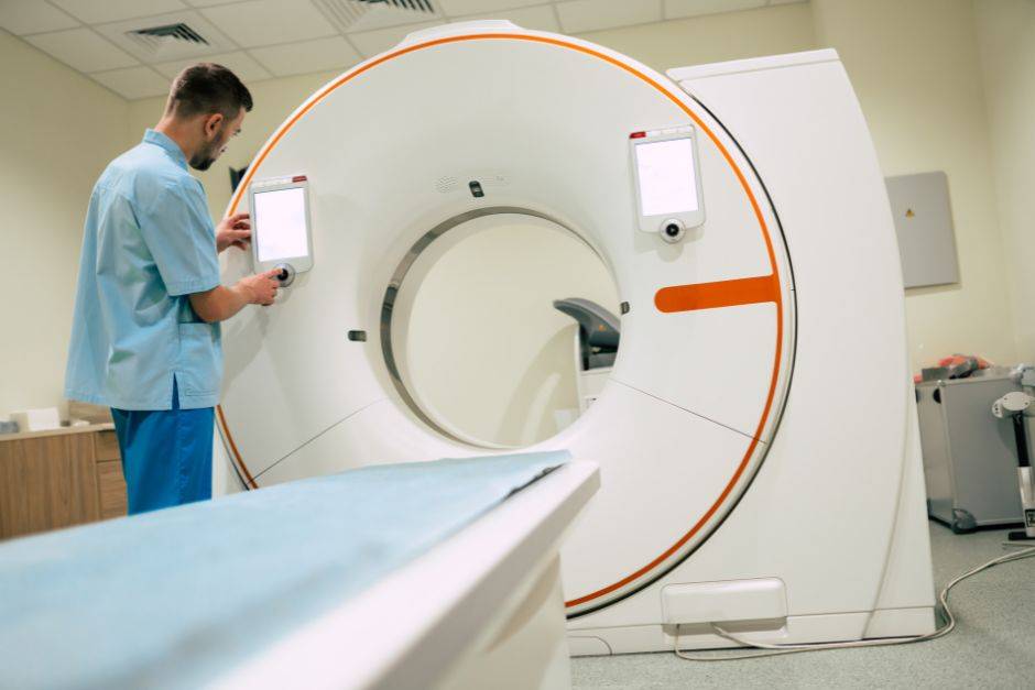 FDA on PMA for MRDDs (clinical images and modifications)2 FDA Guidance on Distinguishing Medical Device Recalls from Enhancements: Key Concepts and Definitions