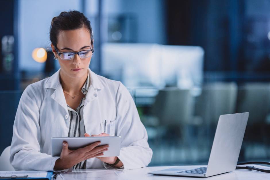 A Guide to Navigating Regulatory Compliance for Medical Devices
